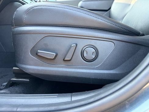 Used 2023 Kia Sportage EX FWD image 4