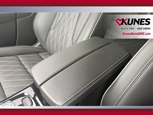 Used 2023 Buick Envision Avenir AWD/4WD image 30