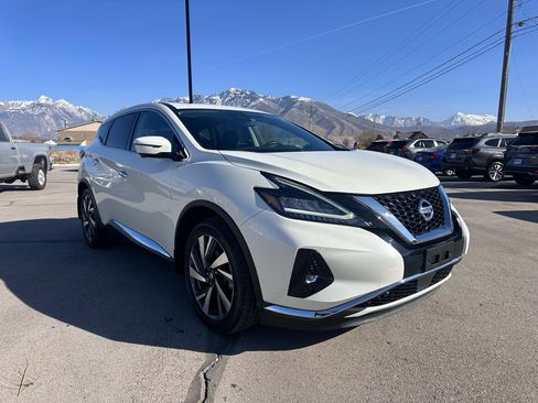 Used 2022 Nissan Murano SL w/ SL Moonroof Package image 2