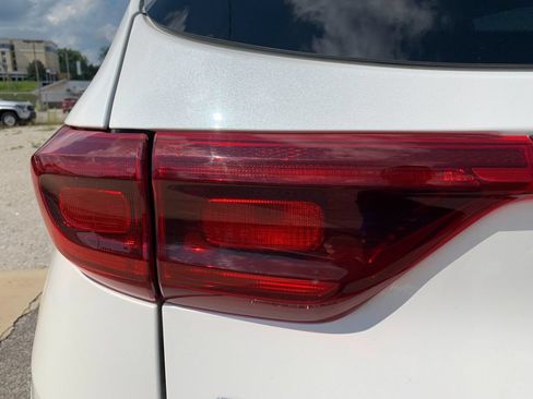 Used 2022 Kia Sportage LX AWD/4WD image 32