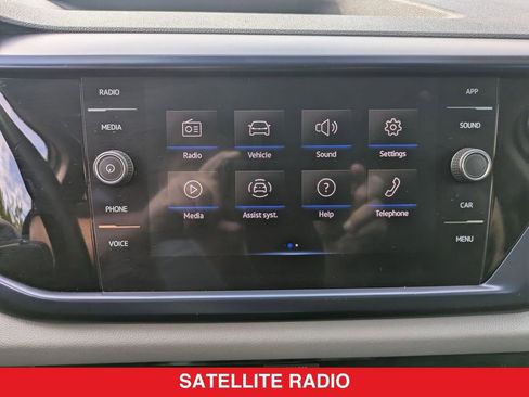 Used 2022 Volkswagen Taos SE image 23