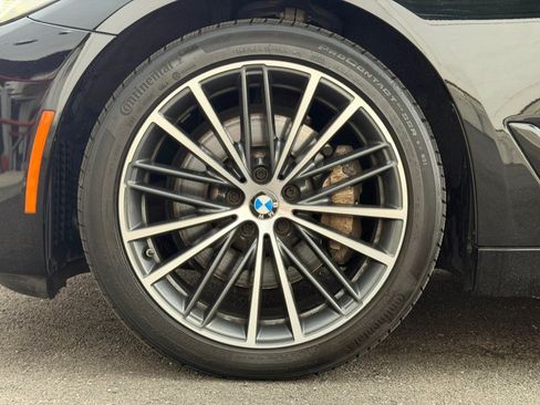 Used 2022 BMW 530i xDrive w/ Convenience Package AWD/4WD image 18