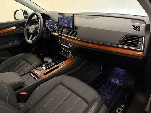 Used 2021 Audi Q5 2.0T Premium Plus w/ Premium Plus Package AWD/4WD image 33