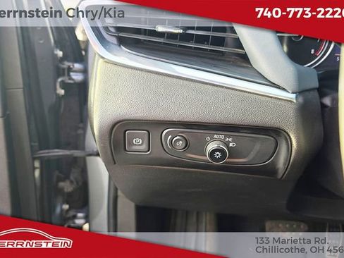 Used 2021 Buick Enclave Essence FWD image 15