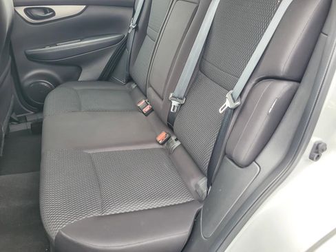 Used 2020 Nissan Rogue Sport S image 10