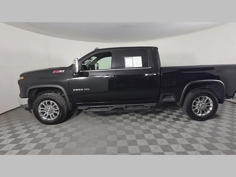 Used 2025 Chevrolet Silverado 2500 LTZ w/ LTZ Plus Package AWD/4WD image 50