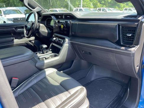 Used 2023 GMC Sierra 1500 AT4X AWD/4WD image 14
