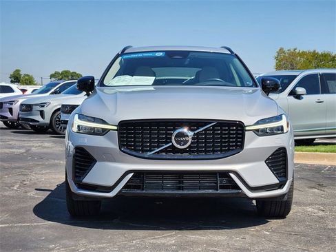 Certified 2025 Volvo XC60 T8 Ultra w/ Protection Package Premier image 9