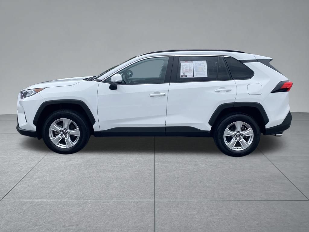 Used 2021 Toyota RAV4 XLE FWD image 4