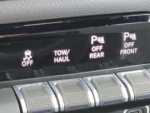 Used 2022 RAM 1500 Big Horn AWD/4WD image 19
