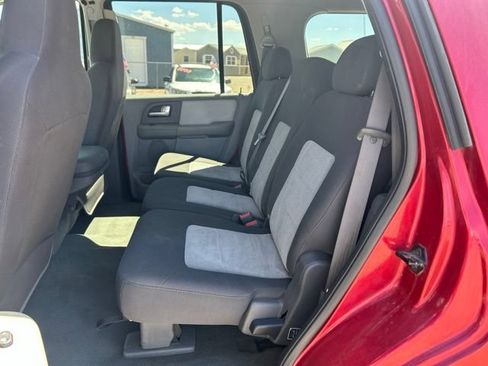 Used 2004 Ford Expedition XLS RWD image 10