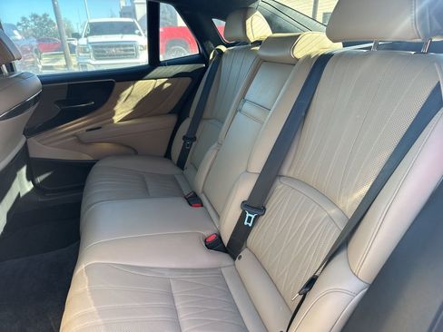 Used 2022 Lexus LS 500 w/ Interior Upgrade Package image 12