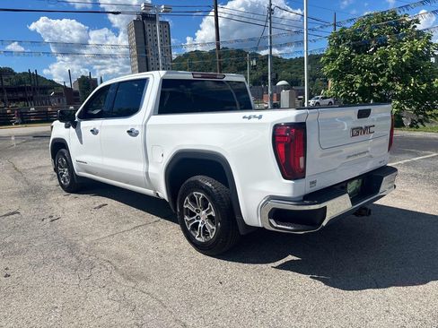 Used 2025 GMC Sierra 1500 SLT AWD/4WD image 3