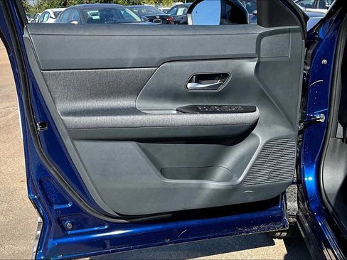 New 2026 Nissan Kicks SV w/ Charging Package FWD image 14