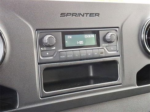 Used 2025 Mercedes-Benz Sprinter 2500 image 19