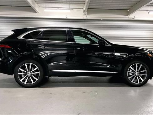 Certified 2025 Jaguar F-PACE R-Dynamic S image 14