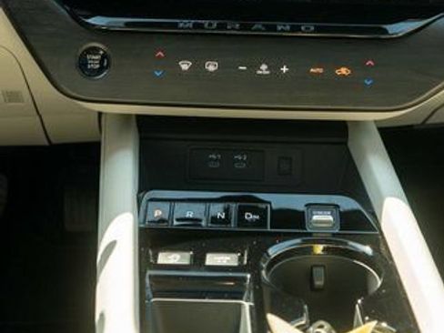 Certified 2025 Nissan Murano Platinum w/ Cargo Package AWD/4WD image 17