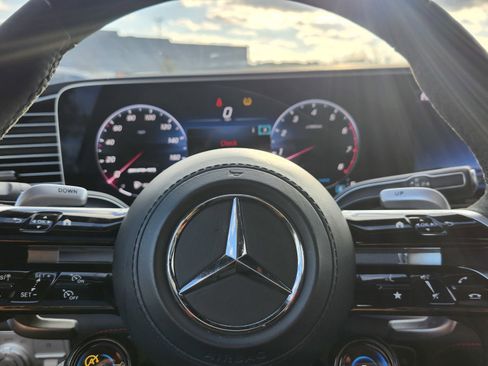 Used 2024 Mercedes-Benz GLE 53 AMG 4MATIC w/ Winter Package image 21