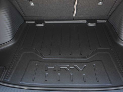 Used 2027 Honda HR-V EX-L image 19