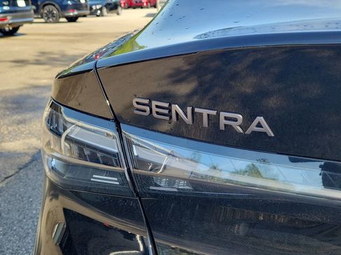 Used 2026 Nissan Sentra SL w/ Floor Mat Package FWD image 18