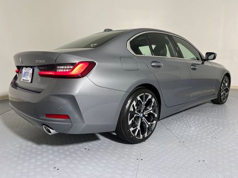 Used 2026 BMW 330i Sedan w/ Convenience Package image 9