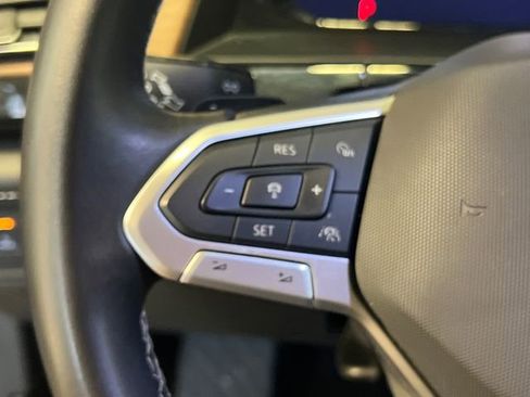 Certified 2025 Volkswagen Atlas SE image 26