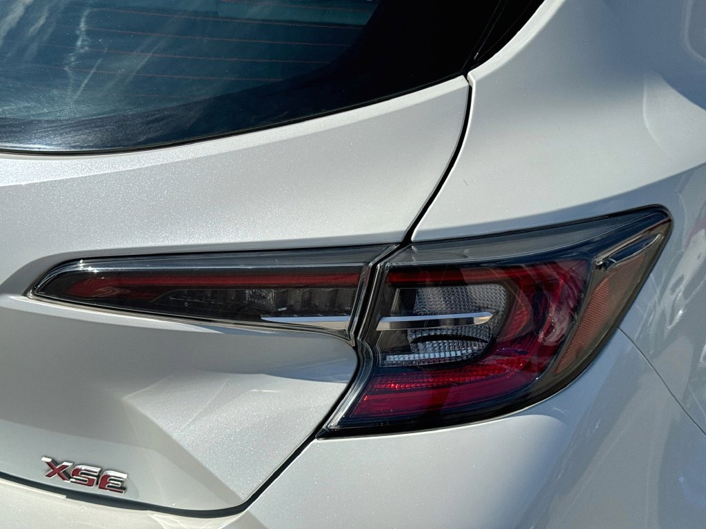 Used 2019 Toyota Corolla XSE FWD image 31