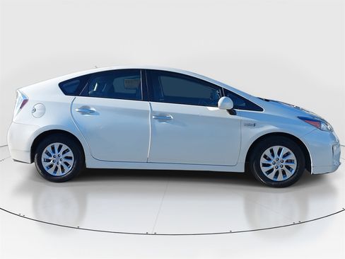 Used 2015 Toyota Prius Prime Advanced image 8