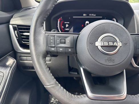 Used 2024 Nissan Rogue SL w/ SL Premium Package AWD/4WD image 15