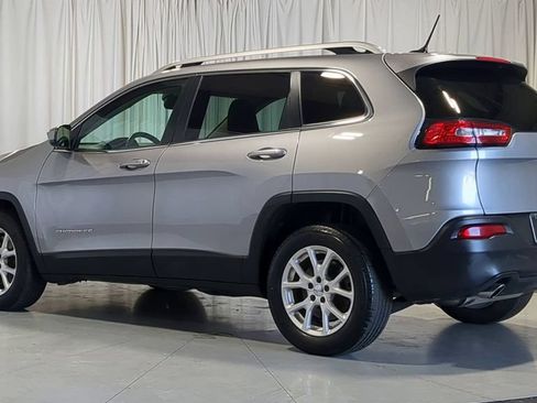 Used 2014 Jeep Cherokee Latitude w/ Comfort/Convenience Group FWD image 8