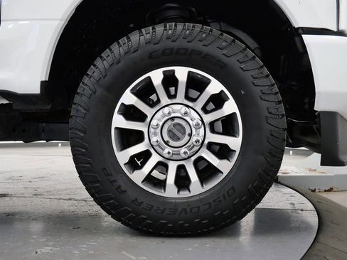 Used 2022 Ford F250 Lariat AWD/4WD image 34