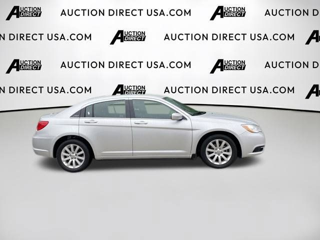 Used 2012 Chrysler 200 Touring FWD image 8