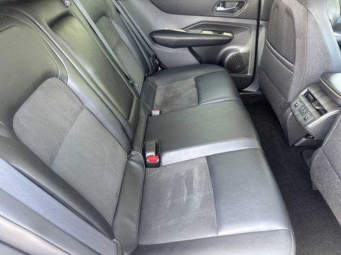 Used 2023 Nissan Ariya FWD image 16