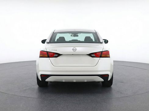 Used 2025 Nissan Altima 2.5 SV image 7