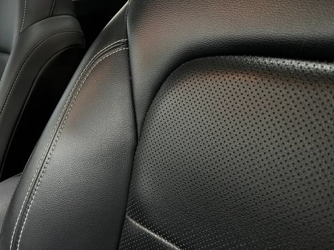 Used 2020 Ford Escape SEL FWD image 18