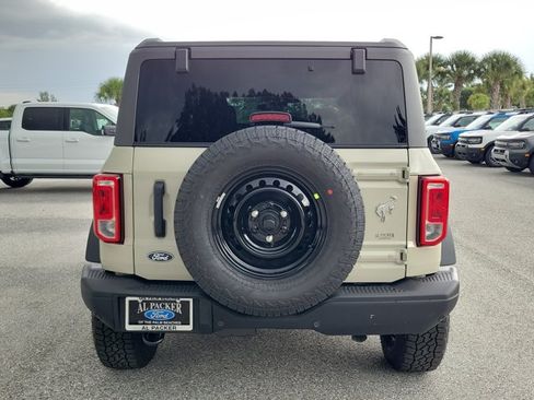 New 2026 Ford Bronco Big Bend w/ Black Diamond Package AWD/4WD image 8