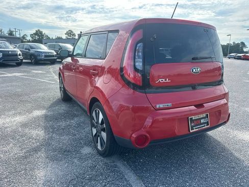 Used 2015 Kia Soul ! w/ Sun & Sound Package FWD image 5