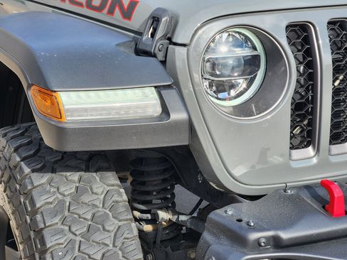 Used 2021 Jeep Gladiator Rubicon image 7