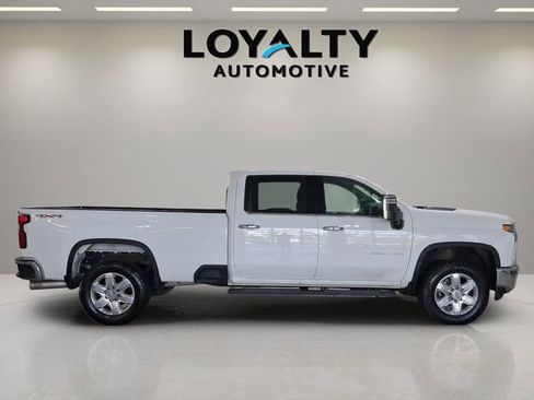 Used 2022 Chevrolet Silverado 3500 LTZ w/ LTZ Convenience Package AWD/4WD image 6