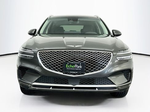 Used 2025 Genesis GV70 2.5T AWD/4WD image 2
