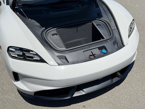 New 2026 Porsche Taycan RWD image 30