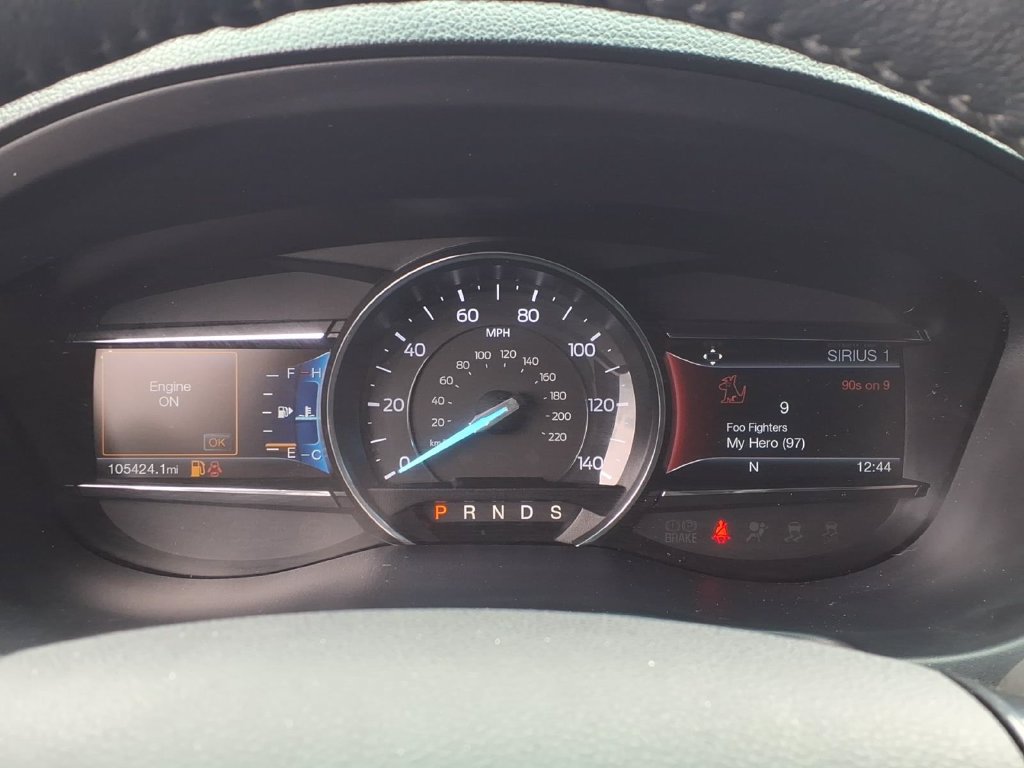 Used 2017 Ford Explorer XLT w/ Equipment Group 202A AWD/4WD image 38
