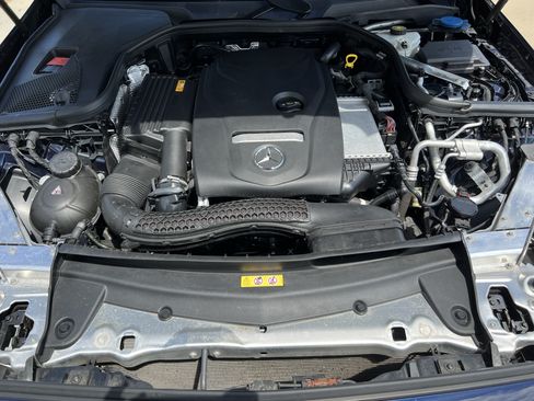 Used 2019 Mercedes-Benz E 300 4MATIC image 36