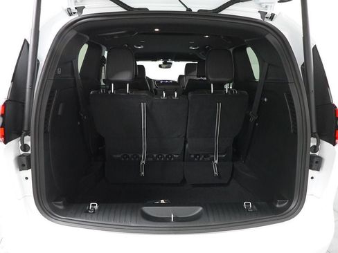 New 2027 Chrysler Pacifica Select FWD image 25