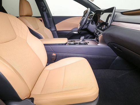 Used 2025 Lexus RX 350 Premium image 18
