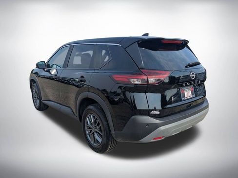 Used 2023 Nissan Rogue S FWD image 5