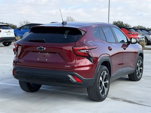 Certified 2024 Chevrolet Trax RS w/ Driver Confidence Package image 4