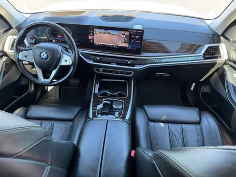 Used 2026 BMW X7 xDrive40i AWD/4WD image 33