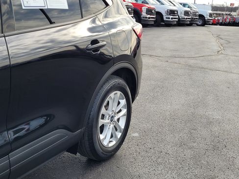 Used 2020 Ford Escape SE image 10