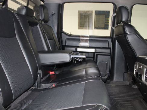 Used 2019 Ford F350 Lariat w/ Lariat Ultimate Package AWD/4WD image 33